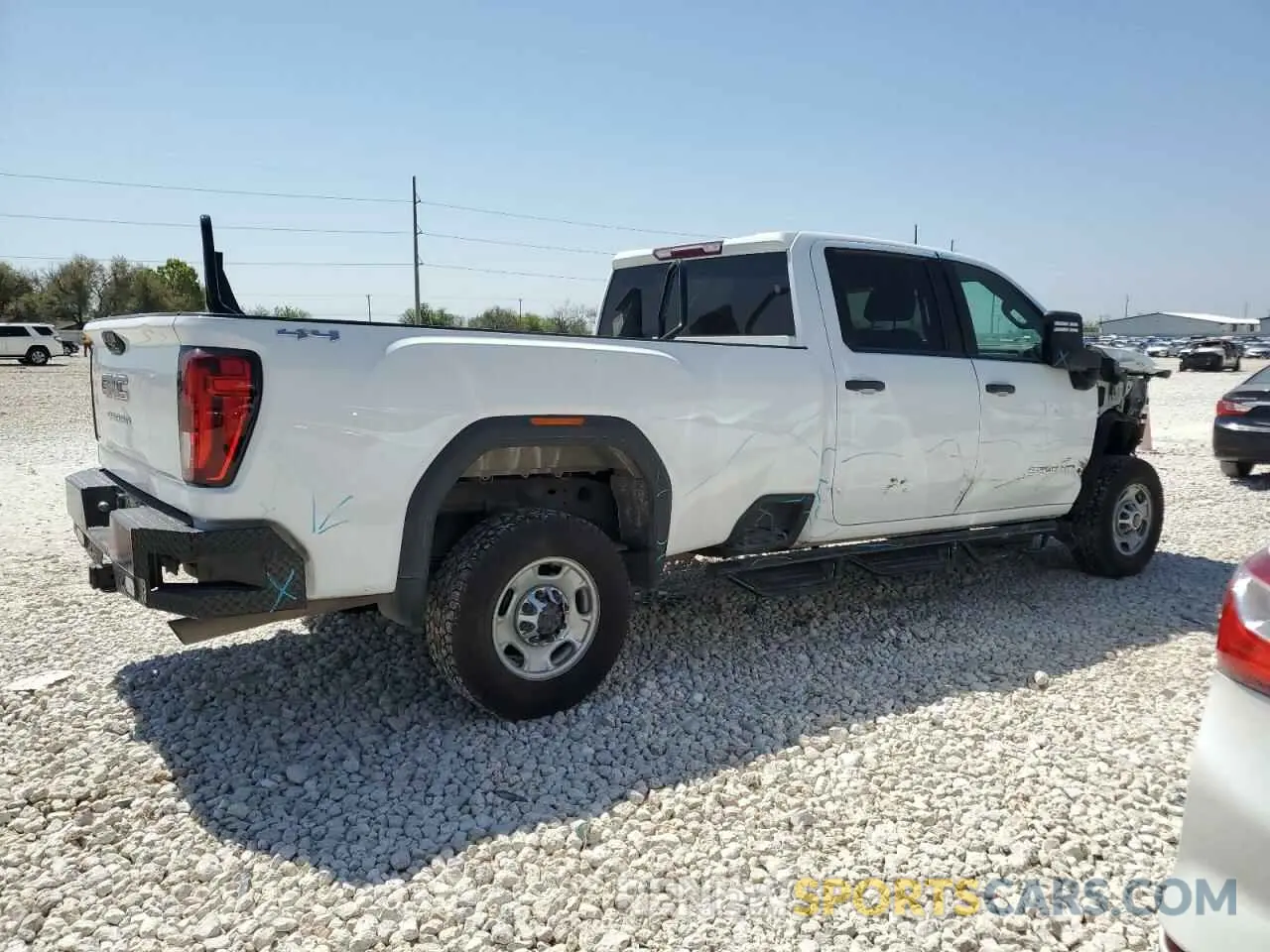3 Photograph of a damaged car 1GT49LE71MF206347 GMC SIERRA 2021