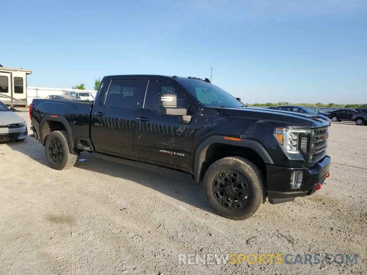 4 Photograph of a damaged car 1GT49PEY5MF248908 GMC SIERRA 2021