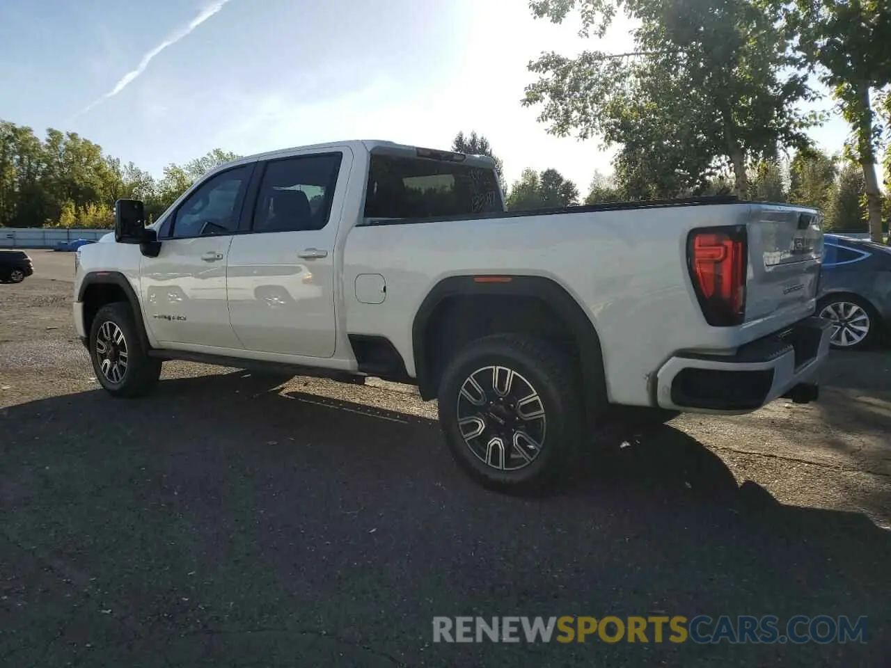 2 Photograph of a damaged car 1GT49PEY5MF319783 GMC SIERRA 2021