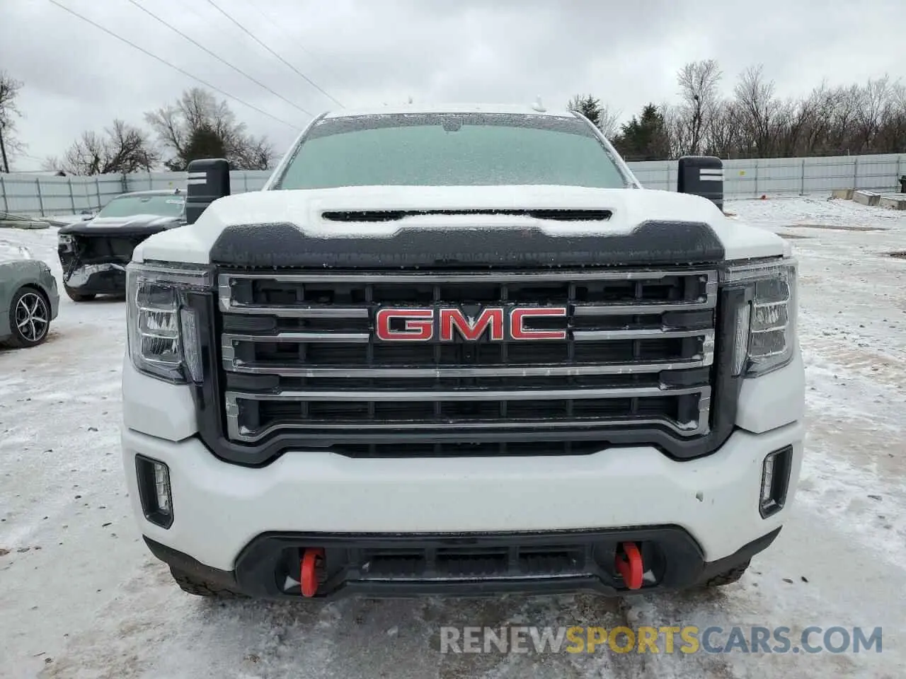 5 Photograph of a damaged car 1GT49PEY6MF307495 GMC SIERRA 2021