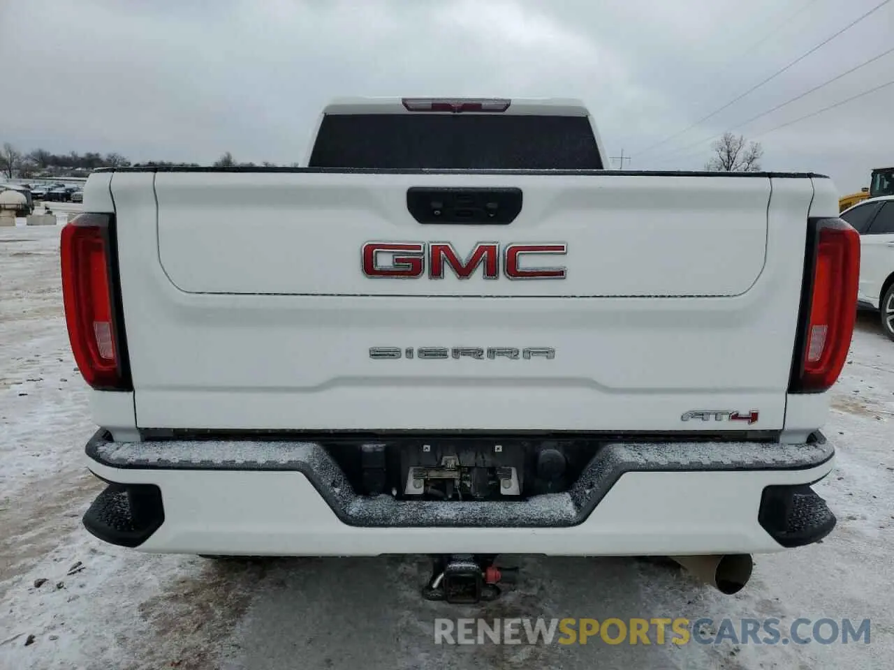 6 Photograph of a damaged car 1GT49PEY6MF307495 GMC SIERRA 2021