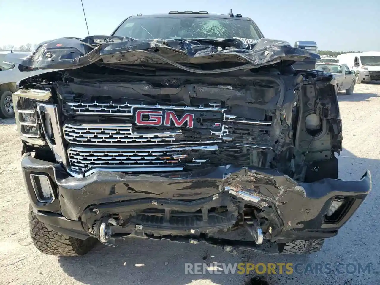 5 Photograph of a damaged car 1GT49REY2MF134389 GMC SIERRA 2021