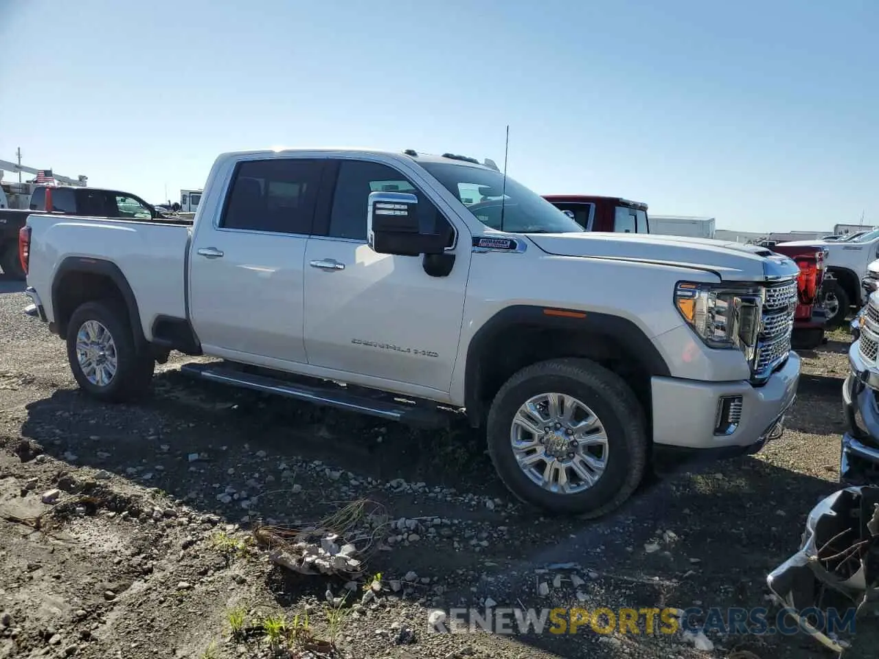 4 Photograph of a damaged car 1GT49WEY5MF181544 GMC SIERRA 2021