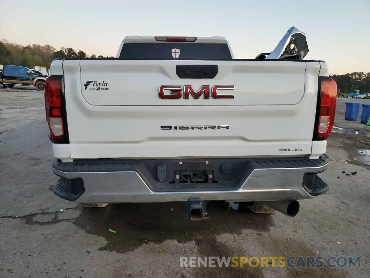 6 Photograph of a damaged car 1GT59MEY0MF124161 GMC SIERRA 2021