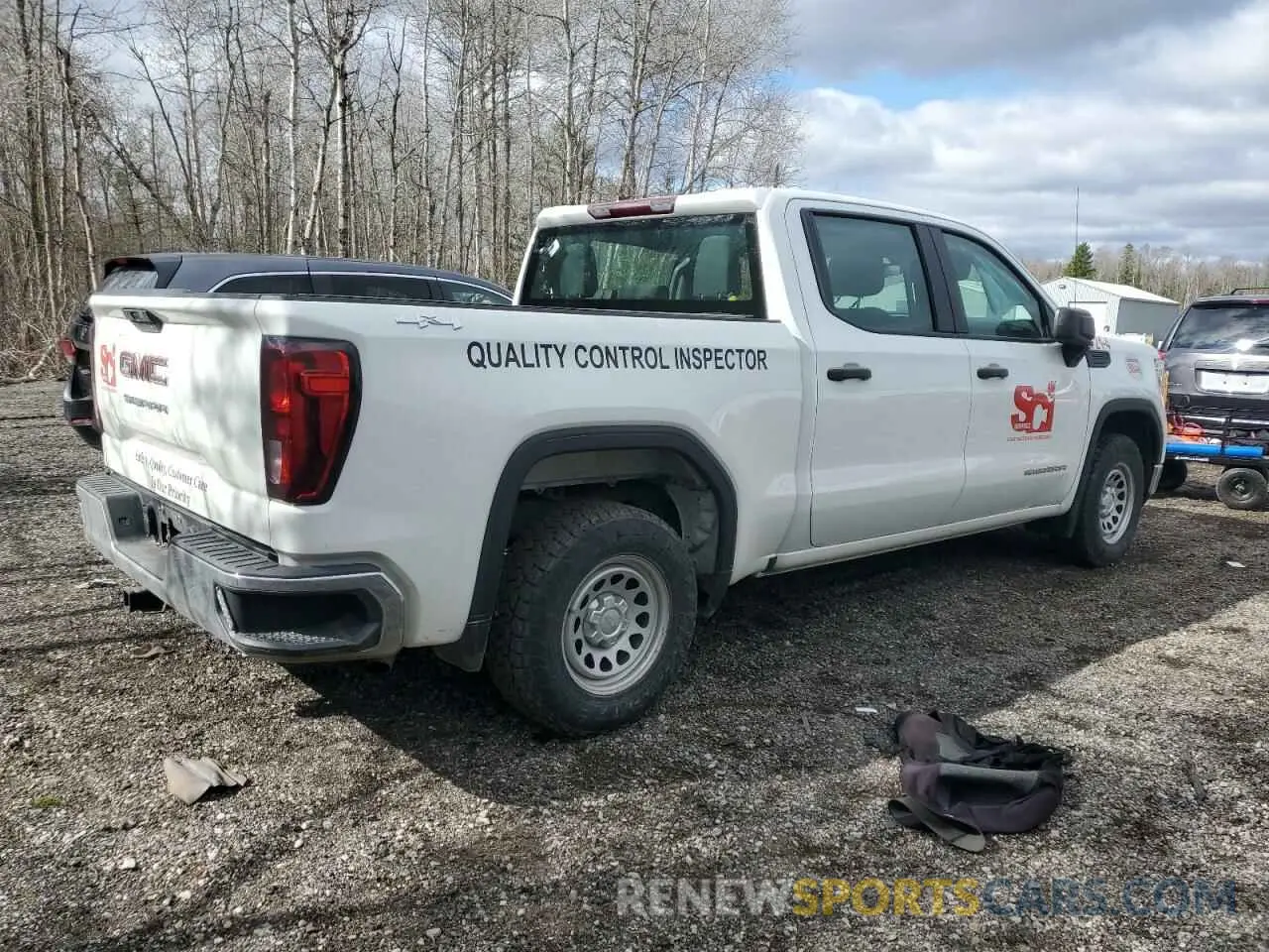 3 Photograph of a damaged car 1GTP9AEH0MZ339710 GMC SIERRA 2021
