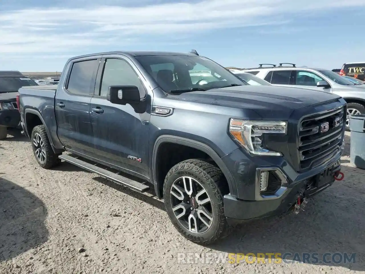 4 Photograph of a damaged car 1GTP9EED9MZ302644 GMC SIERRA 2021