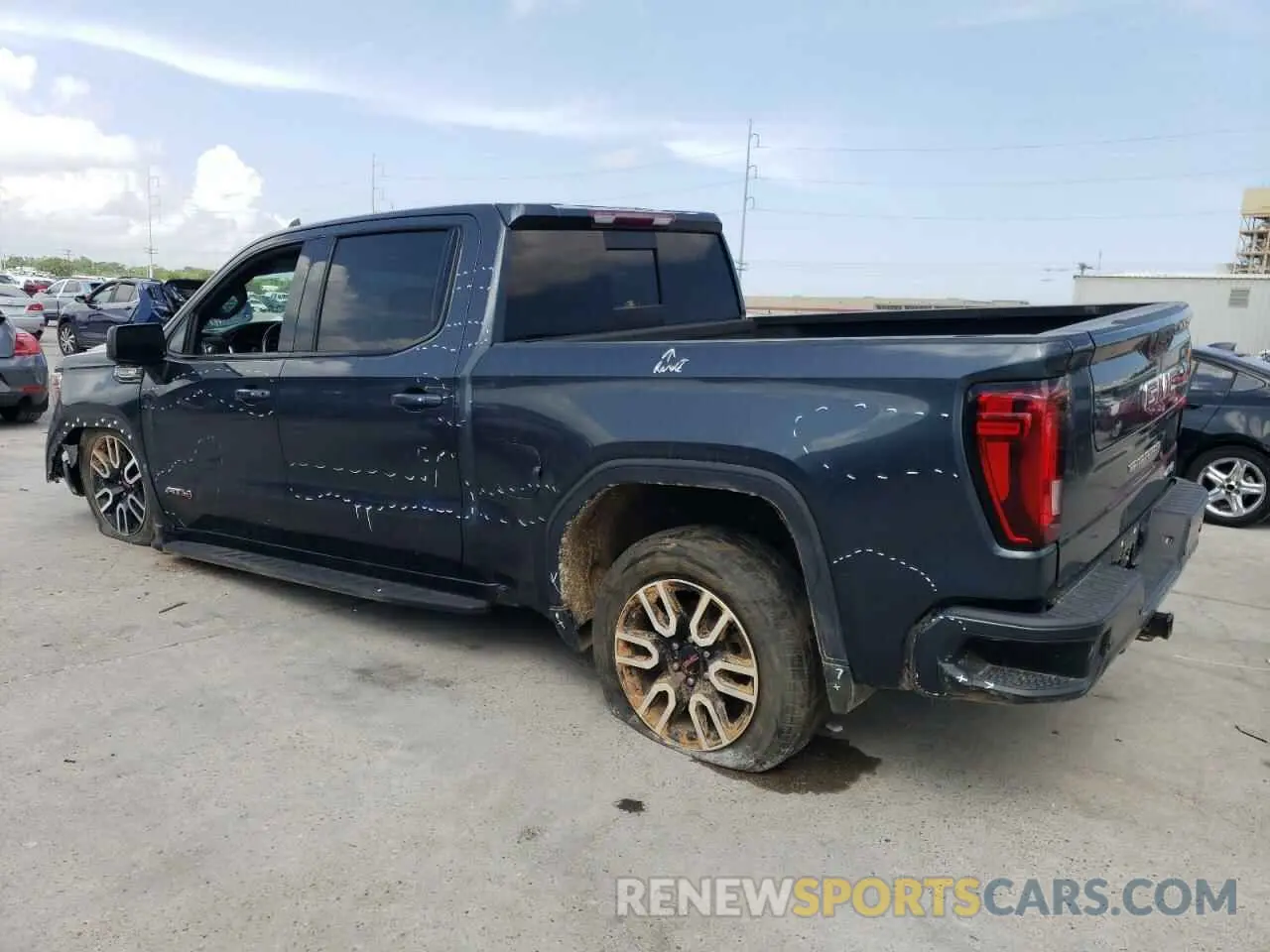 2 Photograph of a damaged car 1GTP9EEDXMZ198486 GMC SIERRA 2021