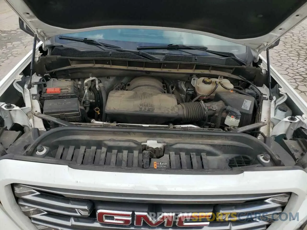 12 Photograph of a damaged car 1GTP9EEL5MZ151180 GMC SIERRA 2021
