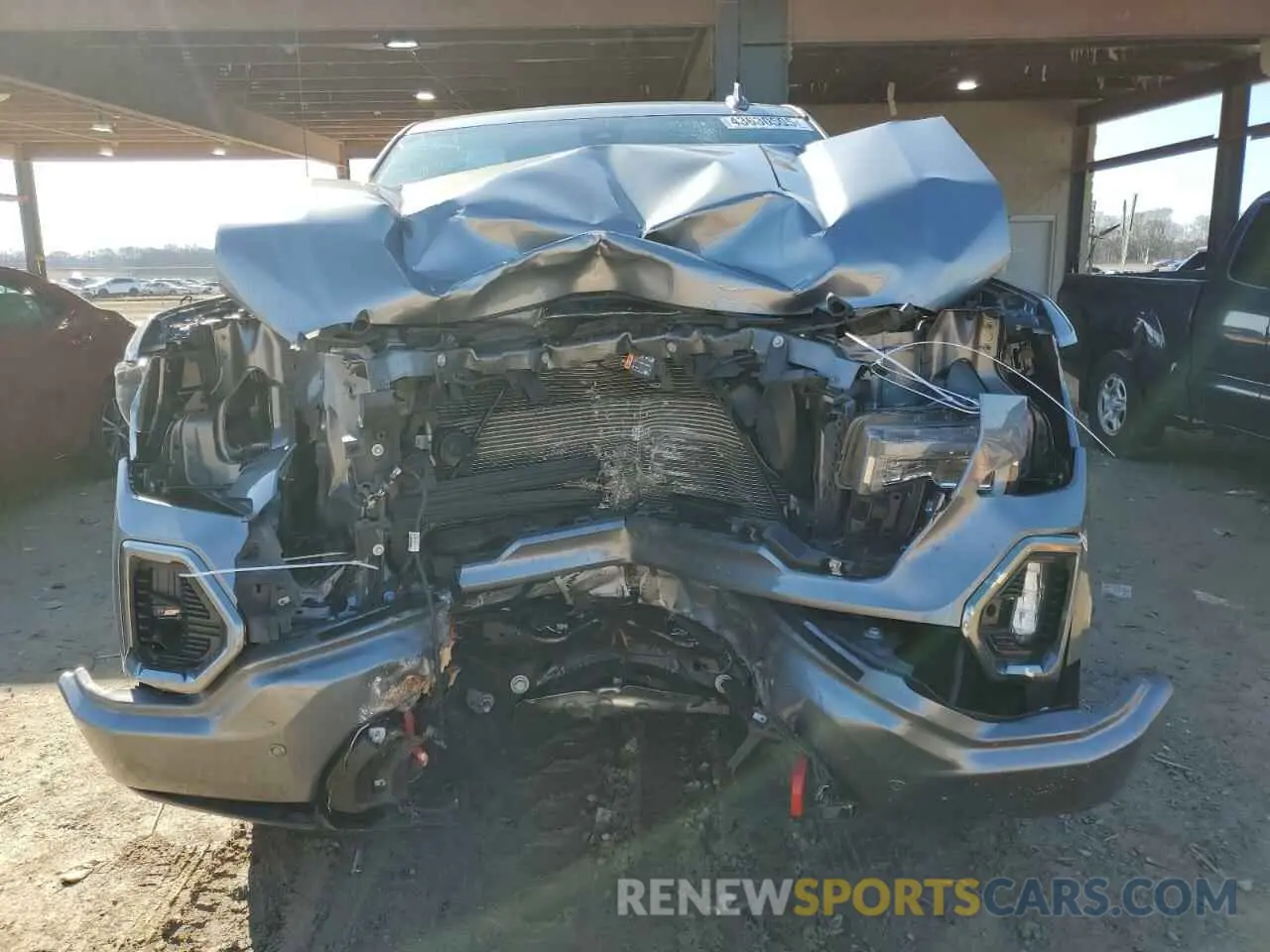 5 Photograph of a damaged car 1GTP9EEL8MZ209878 GMC SIERRA 2021