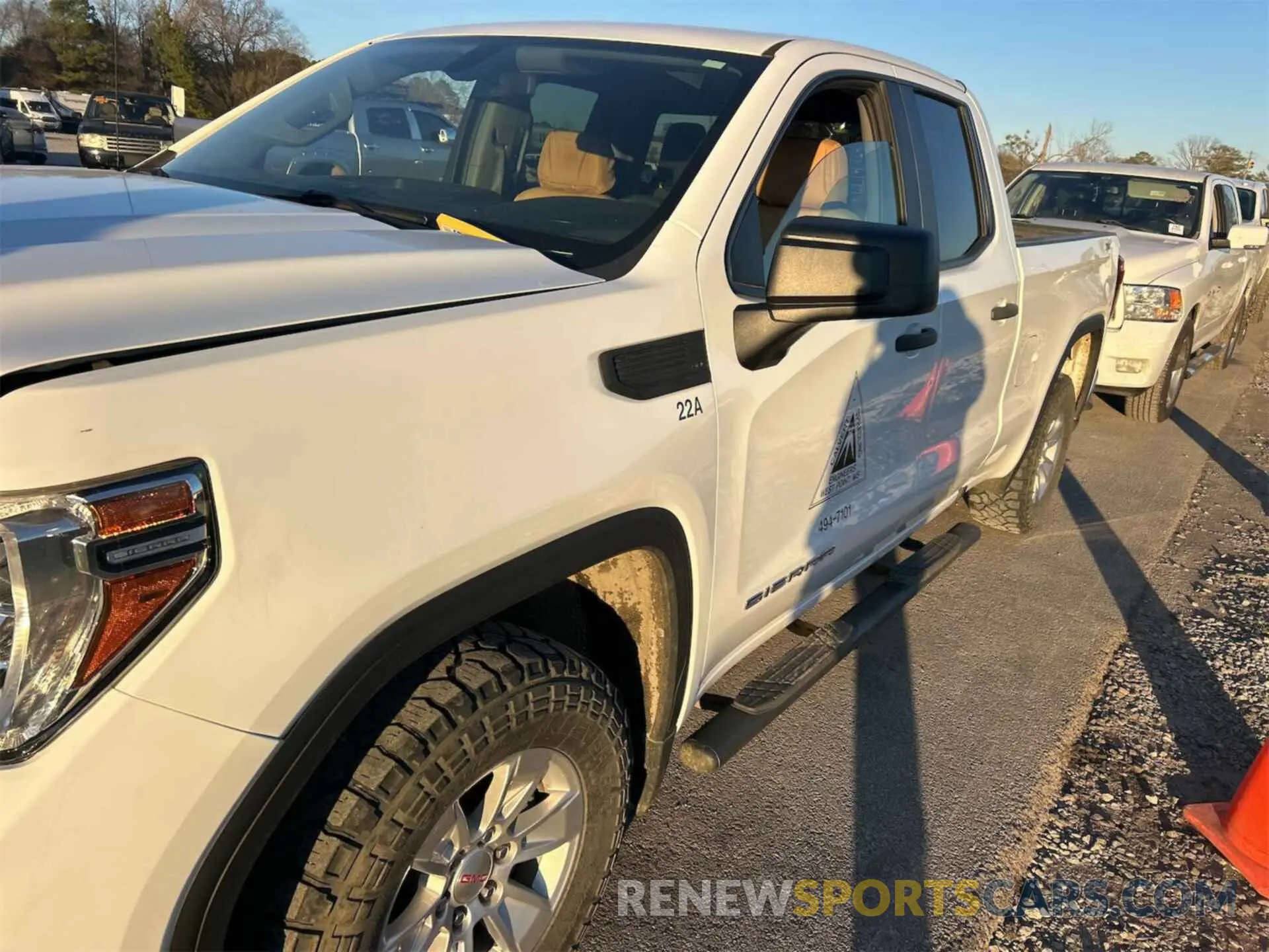10 Photograph of a damaged car 1GTR9AEF0MZ163507 GMC SIERRA 2021