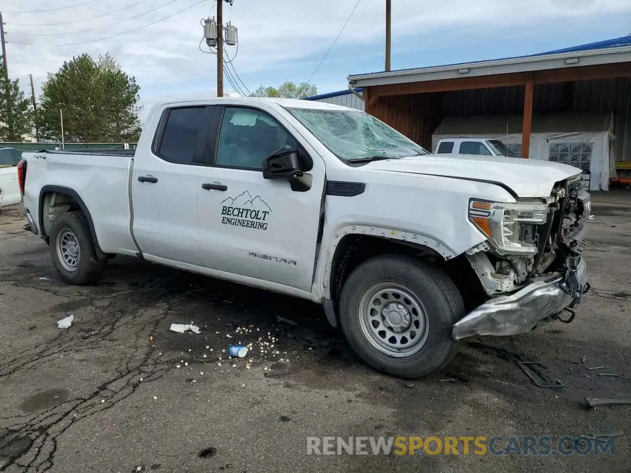 4 Photograph of a damaged car 1GTR9AEF1MZ163788 GMC SIERRA 2021