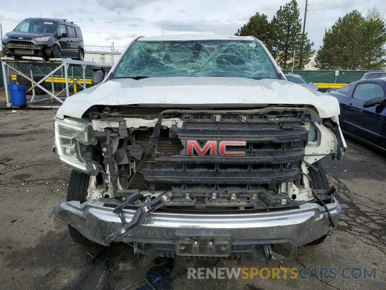 5 Photograph of a damaged car 1GTR9AEF1MZ163788 GMC SIERRA 2021