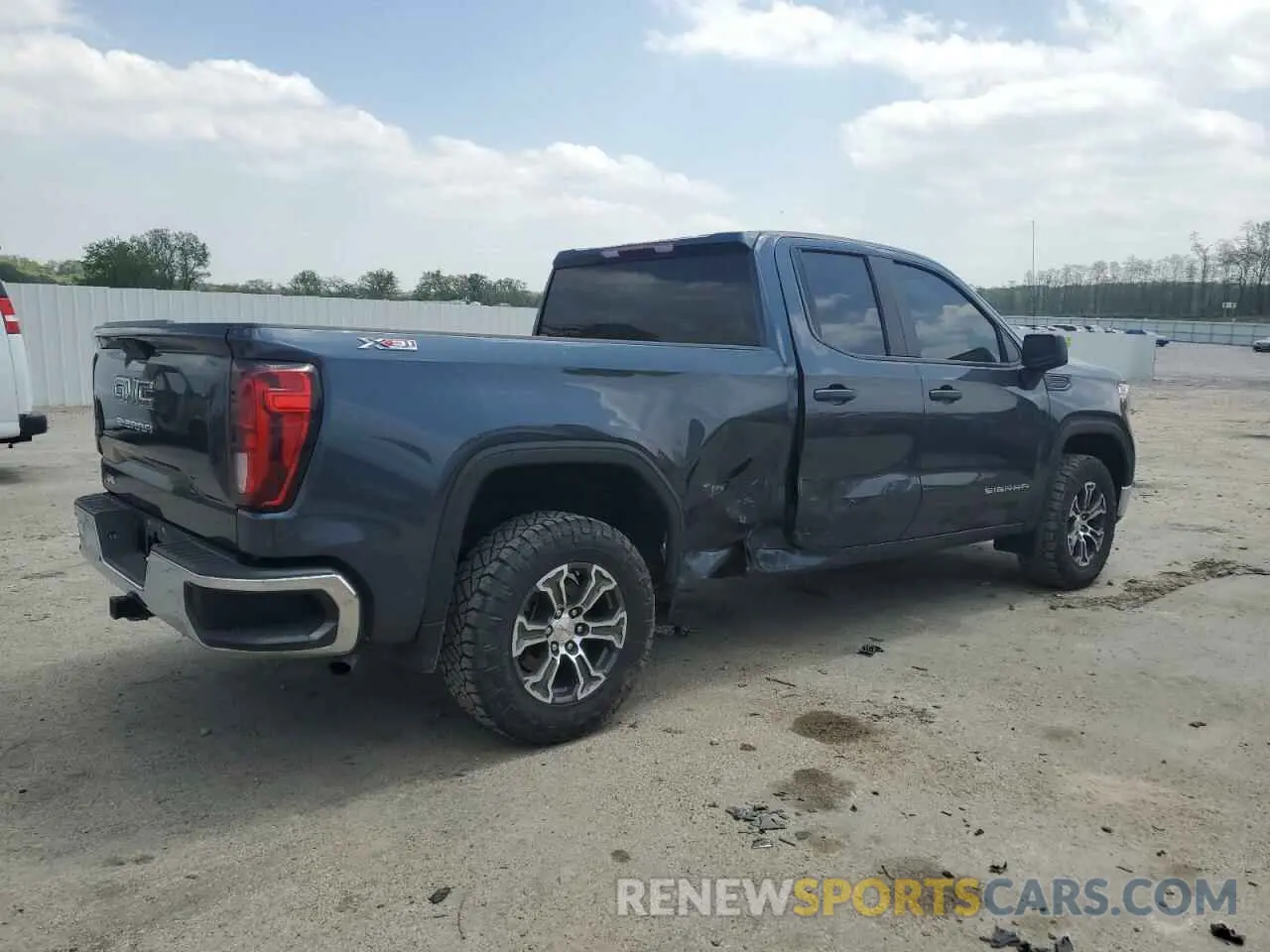 3 Photograph of a damaged car 1GTR9AEF6MZ178240 GMC SIERRA 2021