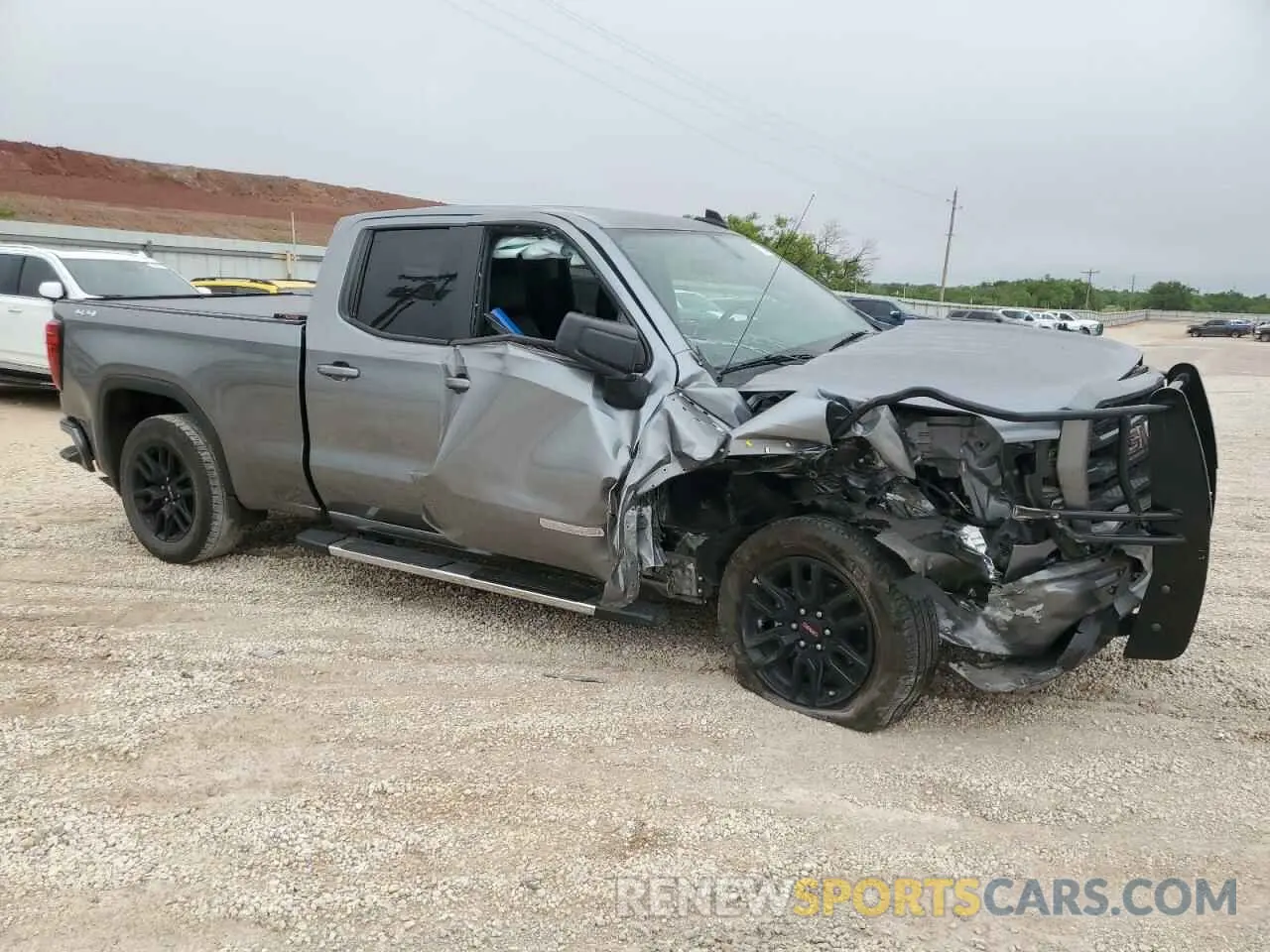 4 Photograph of a damaged car 1GTR9CEK8MZ223316 GMC SIERRA 2021