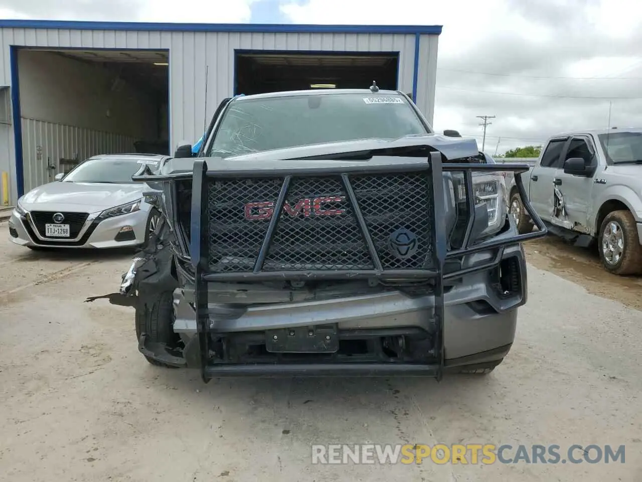 5 Photograph of a damaged car 1GTR9CEK8MZ223316 GMC SIERRA 2021