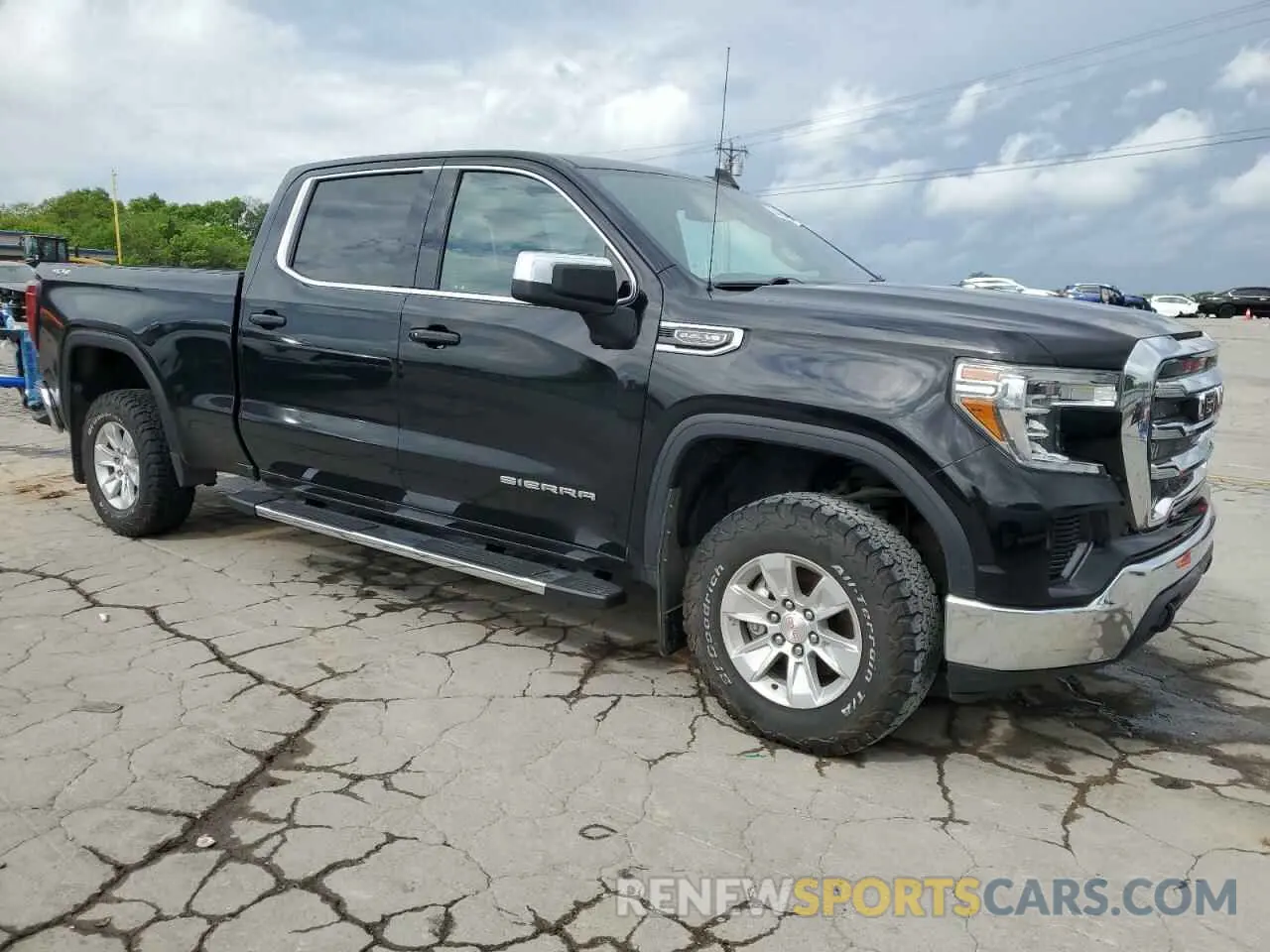 4 Photograph of a damaged car 1GTU9BEDXMZ374325 GMC SIERRA 2021