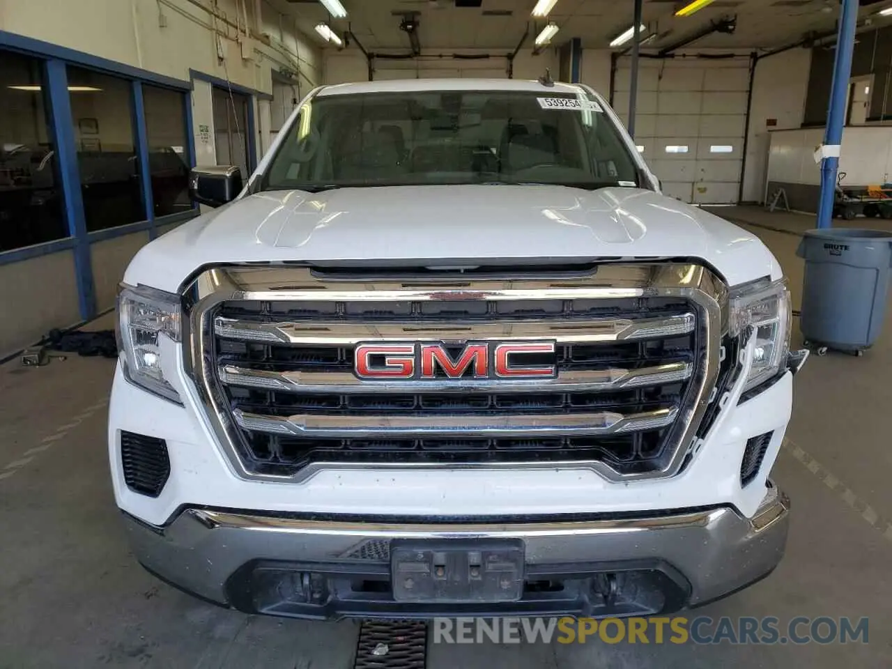 5 Photograph of a damaged car 1GTU9BET8MZ315605 GMC SIERRA 2021