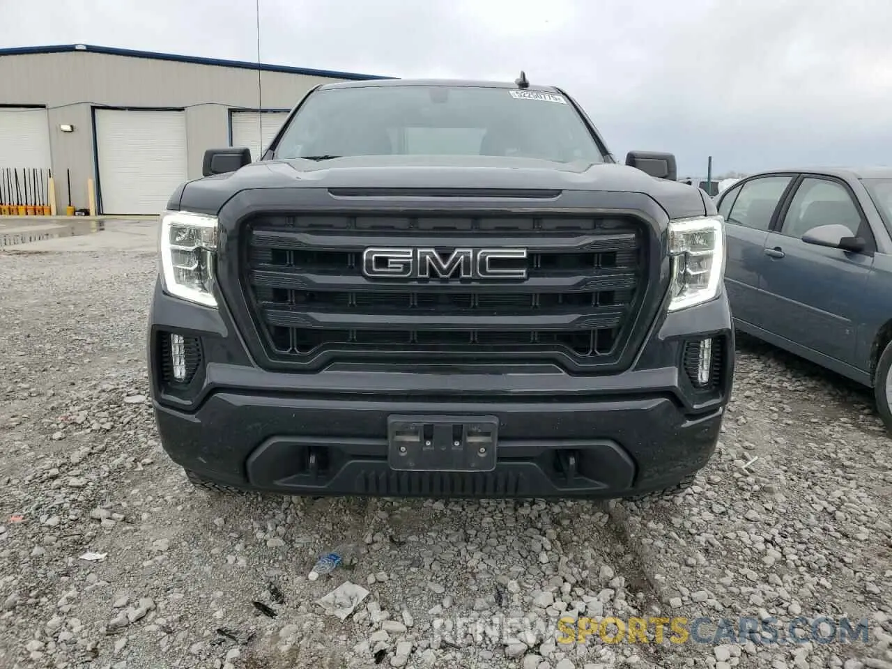 5 Photograph of a damaged car 1GTU9CED0MZ396419 GMC SIERRA 2021