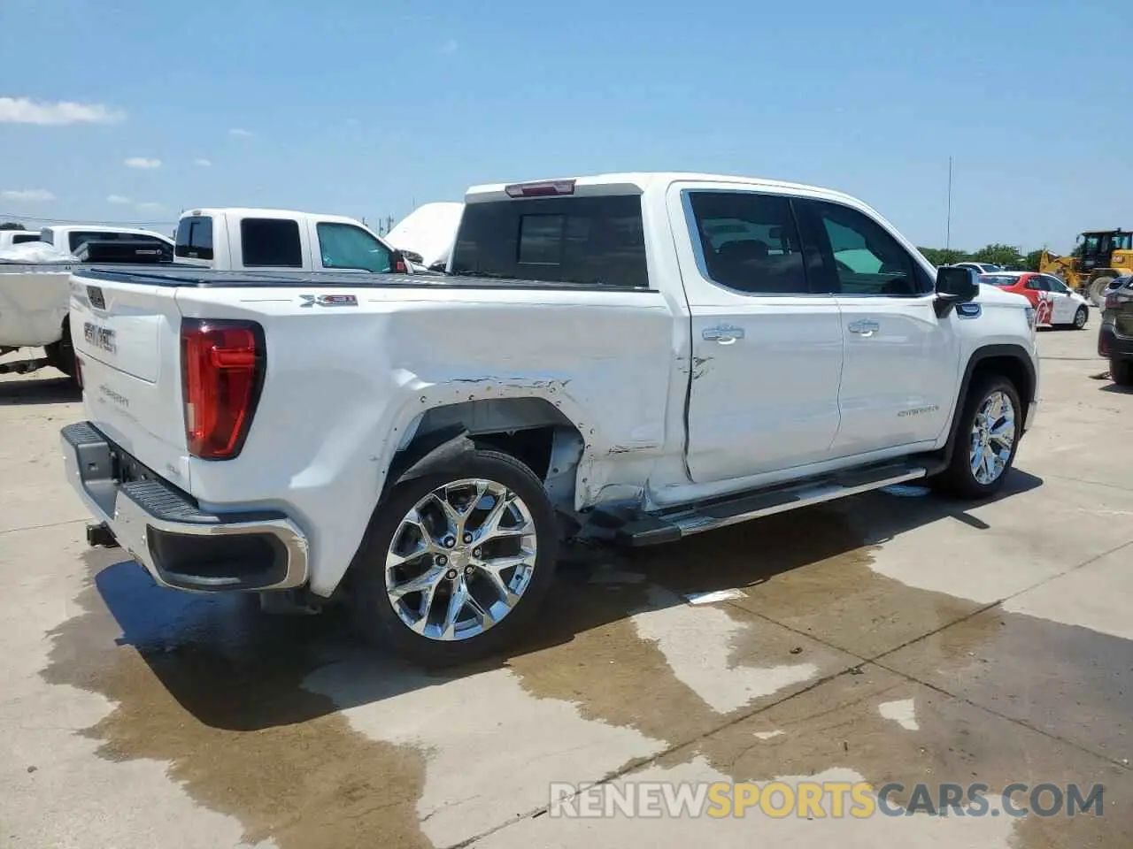 3 Photograph of a damaged car 1GTU9DED2MZ128834 GMC SIERRA 2021