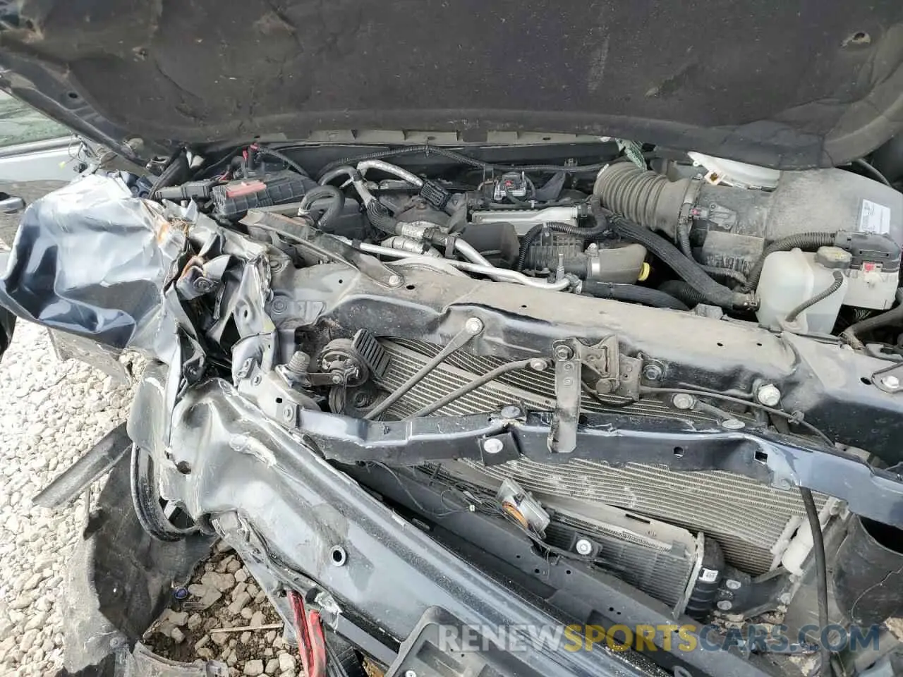 11 Photograph of a damaged car 1GTU9EETXMZ318426 GMC SIERRA 2021