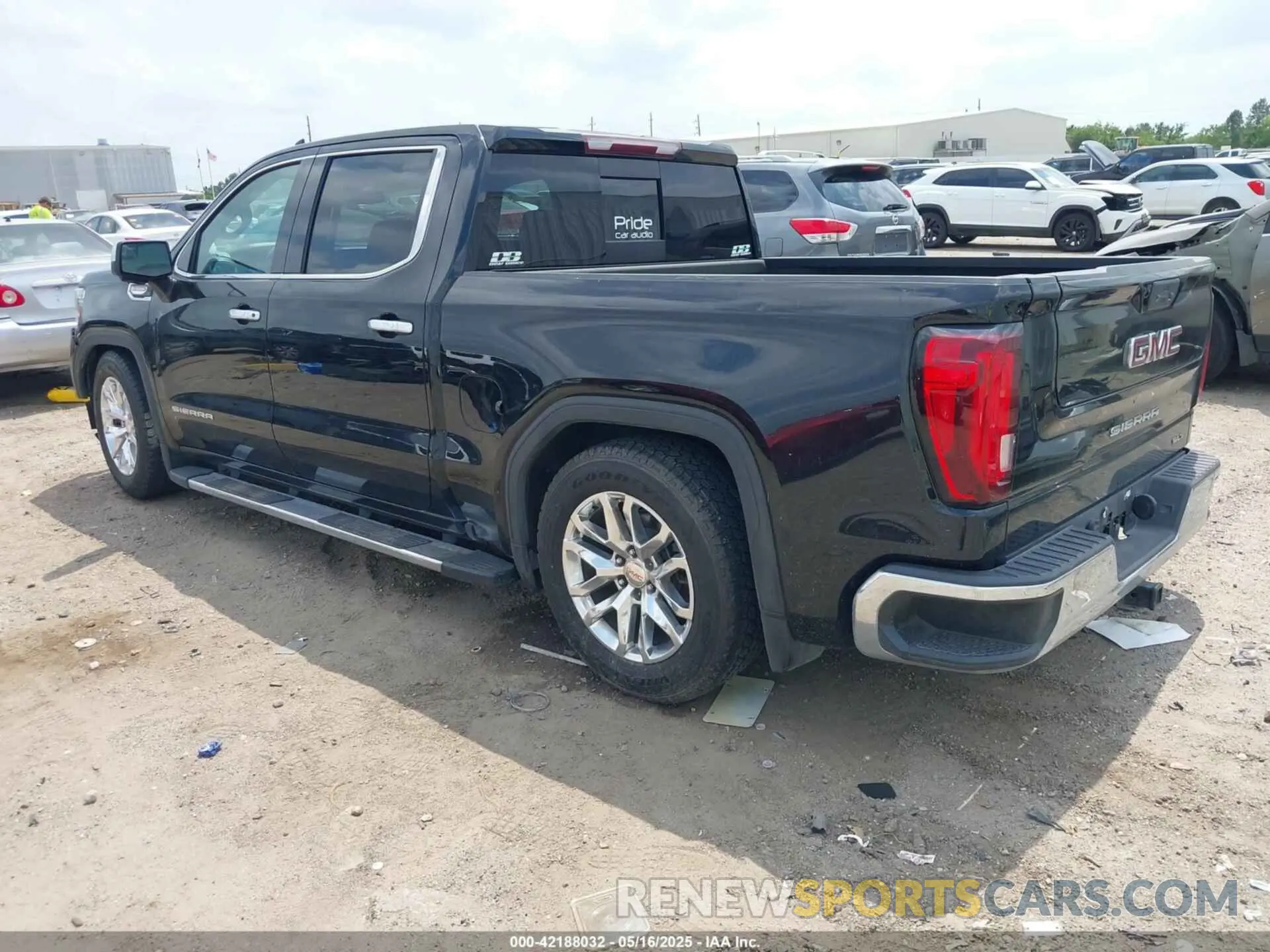 3 Photograph of a damaged car 3GTP8DEDXMG231158 GMC SIERRA 2021