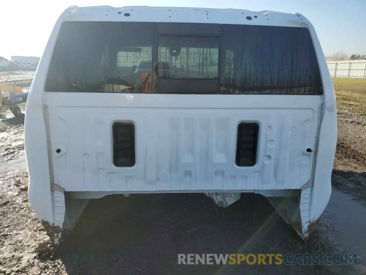 6 Photograph of a damaged car 3GTP9EEL0MG262218 GMC SIERRA 2021