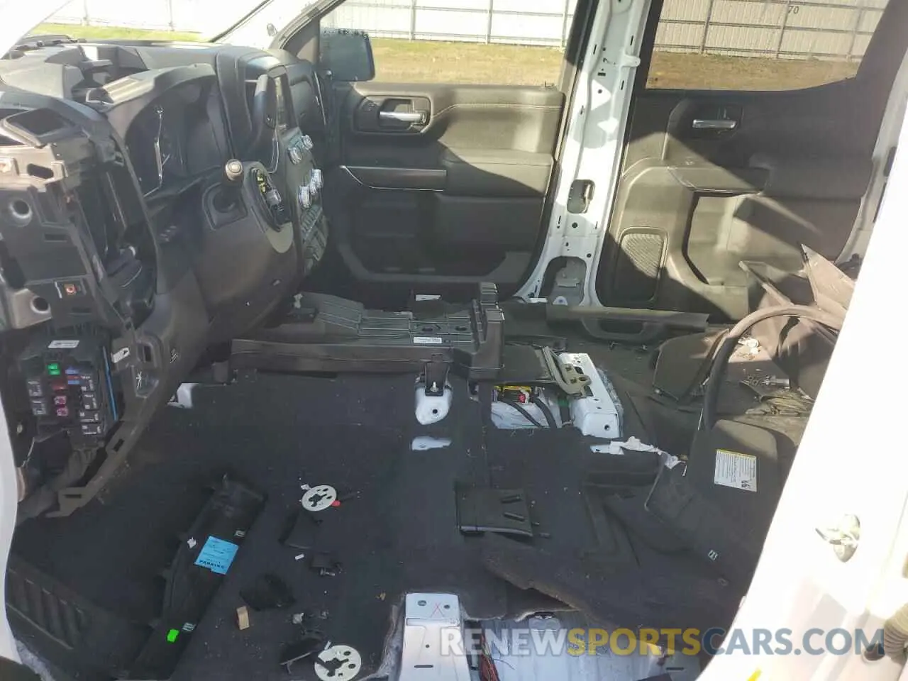 7 Photograph of a damaged car 3GTP9EEL0MG262218 GMC SIERRA 2021
