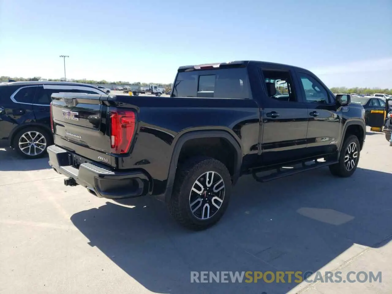 3 Photograph of a damaged car 3GTP9EEL6MG381584 GMC SIERRA 2021