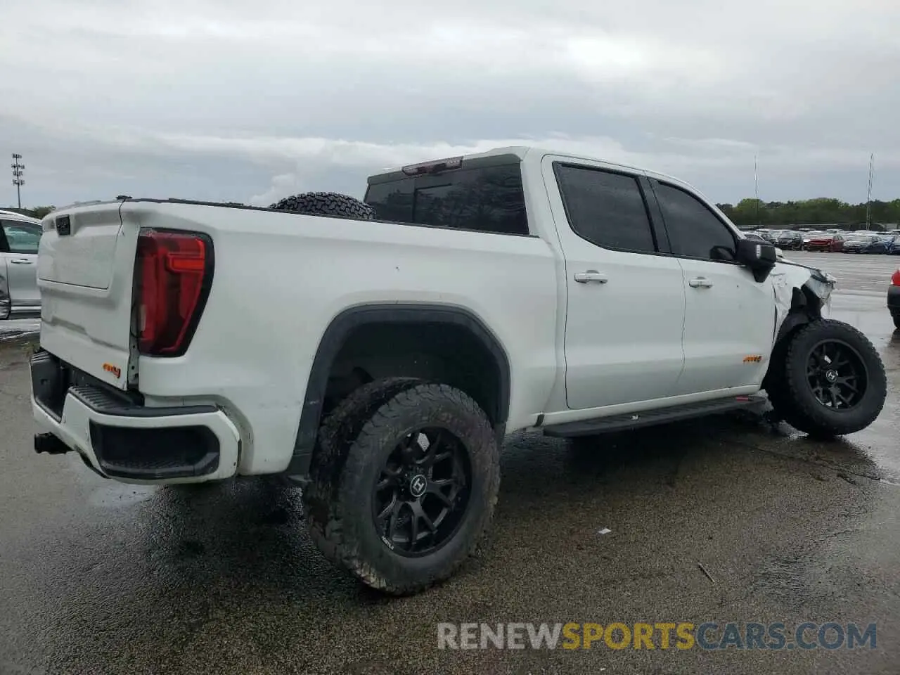 3 Photograph of a damaged car 3GTP9EEL7MG178879 GMC SIERRA 2021