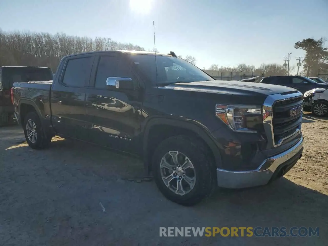 4 Photograph of a damaged car 3GTU9AEF0MG128069 GMC SIERRA 2021