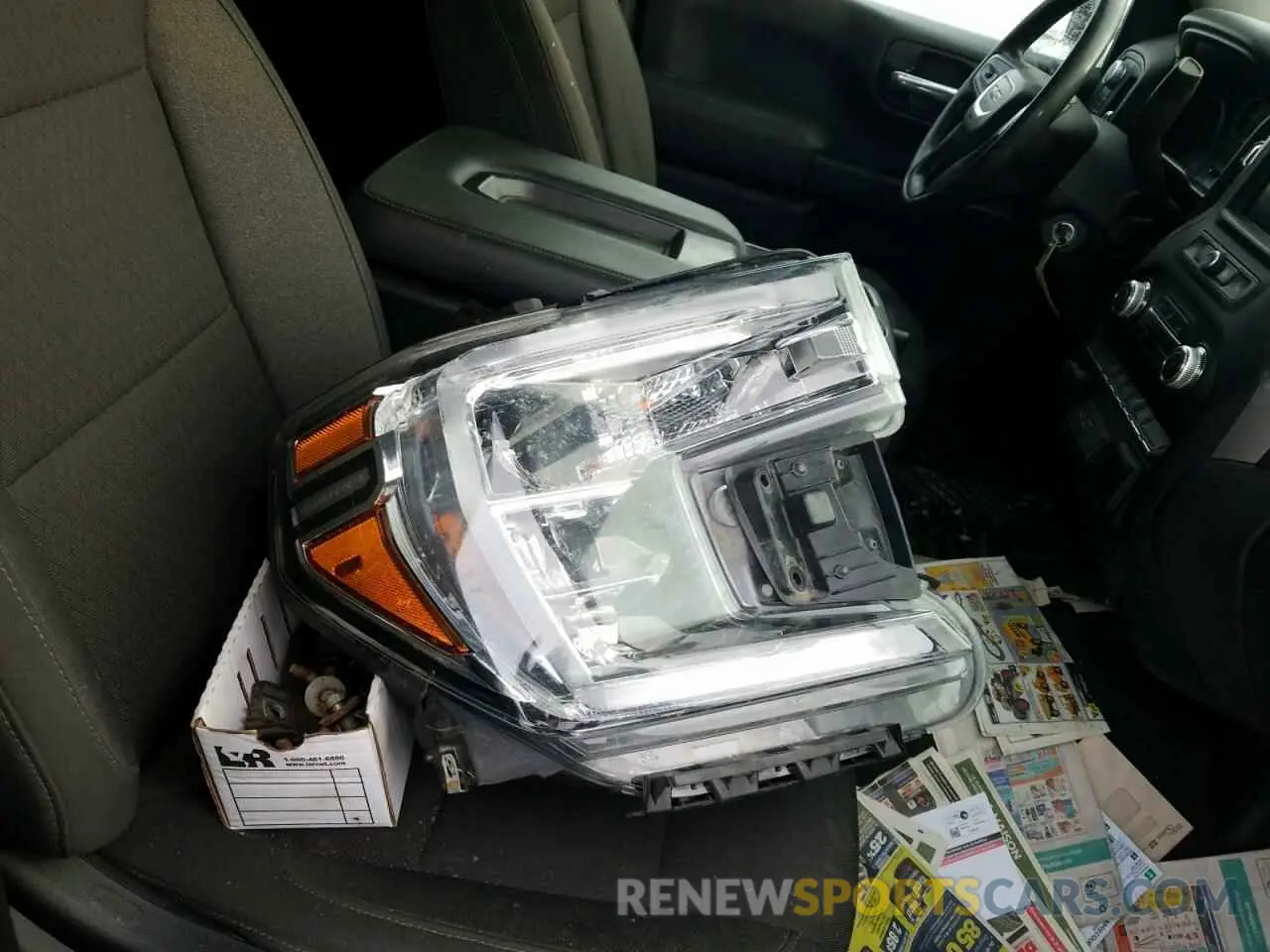 12 Photograph of a damaged car 3GTU9AEF3MG105353 GMC SIERRA 2021