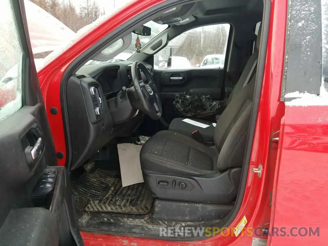 7 Photograph of a damaged car 3GTU9AEF3MG105353 GMC SIERRA 2021