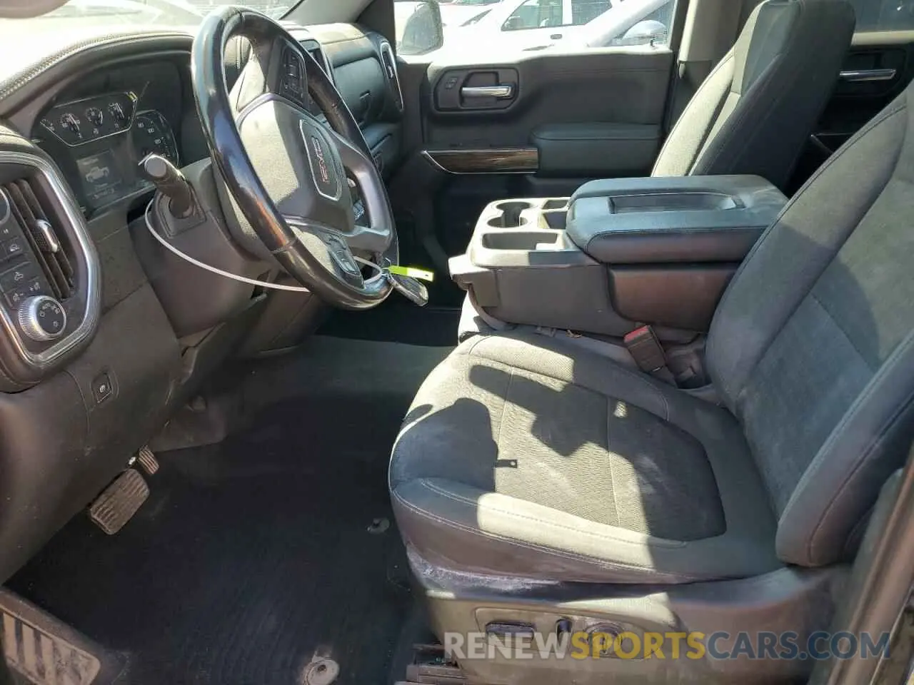 7 Photograph of a damaged car 3GTU9BETXMG108388 GMC SIERRA 2021