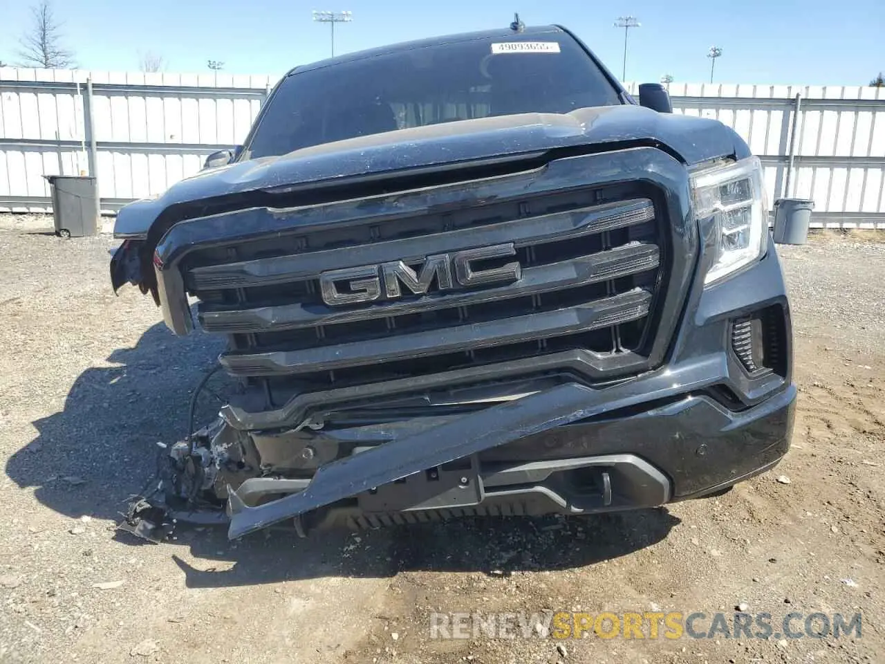 5 Photograph of a damaged car 3GTU9CED0MG199038 GMC SIERRA 2021