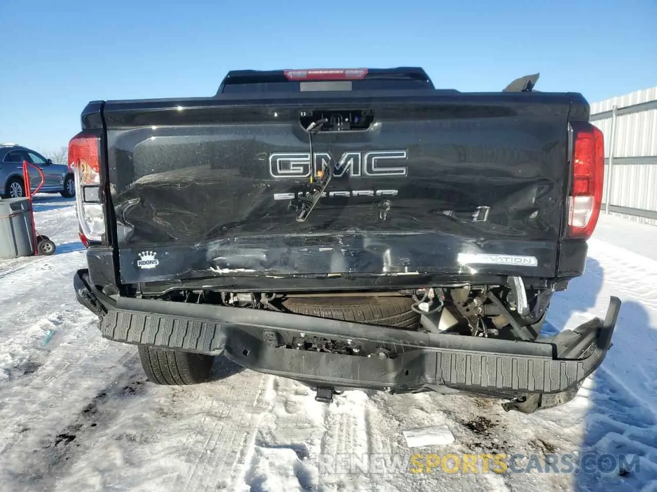 6 Photograph of a damaged car 3GTU9CED1MG194172 GMC SIERRA 2021