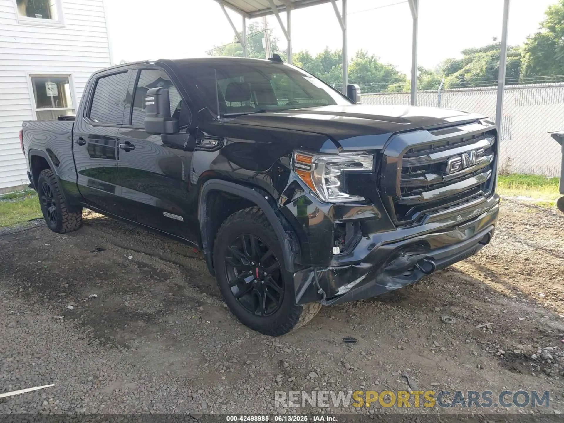 1 Photograph of a damaged car 3GTU9CED4MG480775 GMC SIERRA 2021