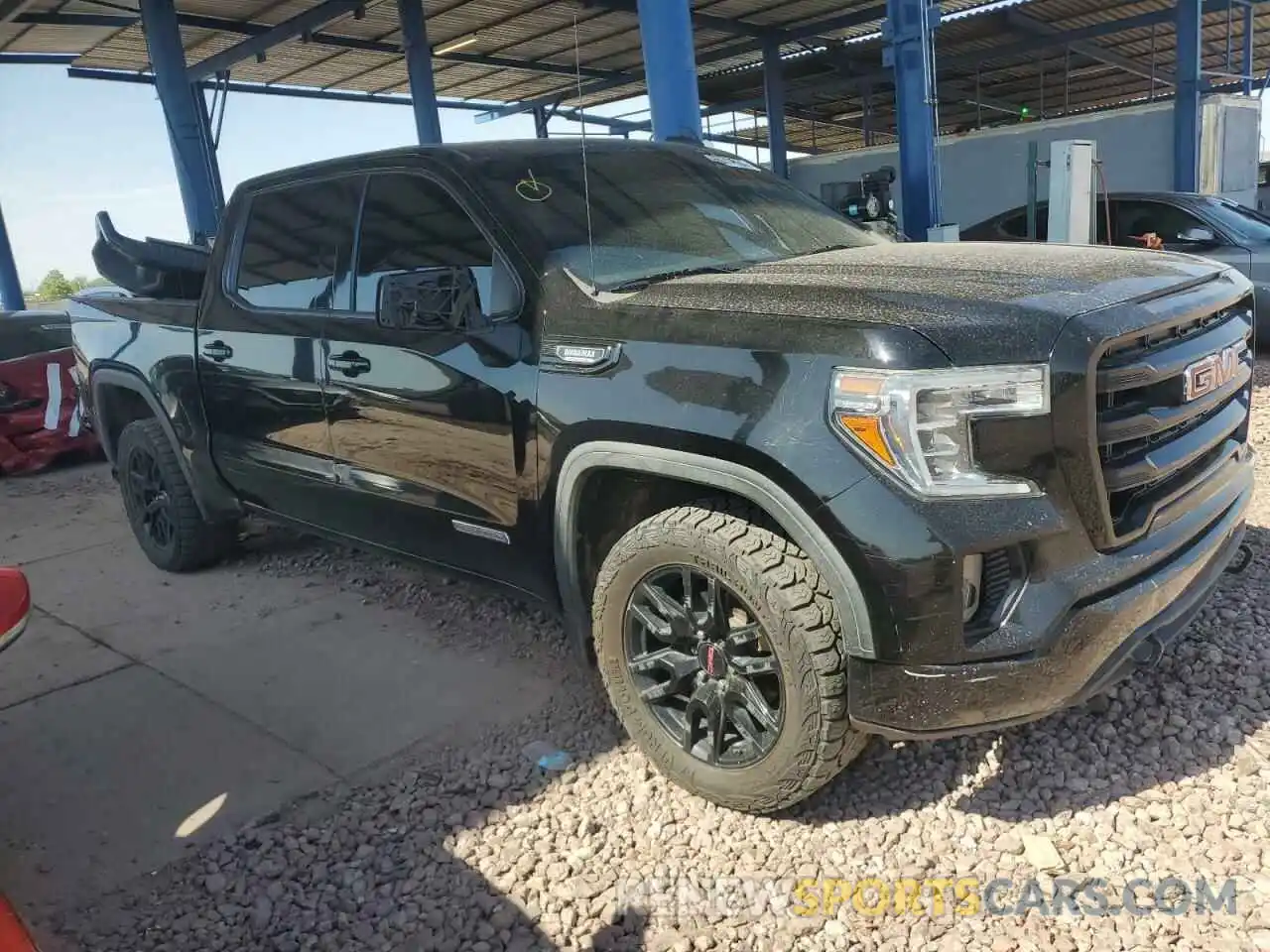 4 Photograph of a damaged car 3GTU9CET6MG361021 GMC SIERRA 2021