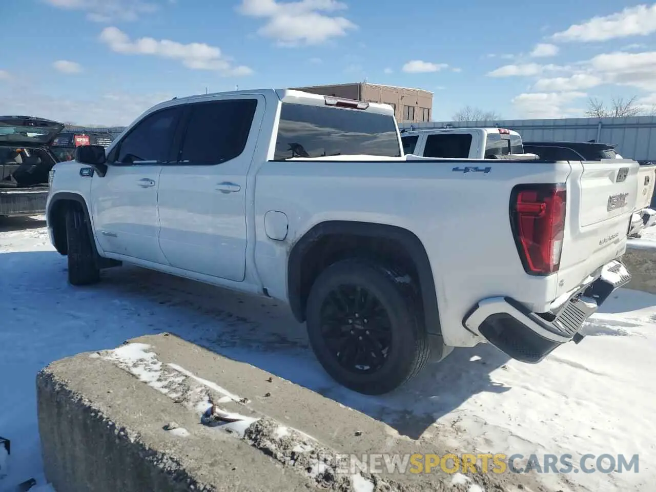 2 Photograph of a damaged car 3GTU9CET6MG367479 GMC SIERRA 2021