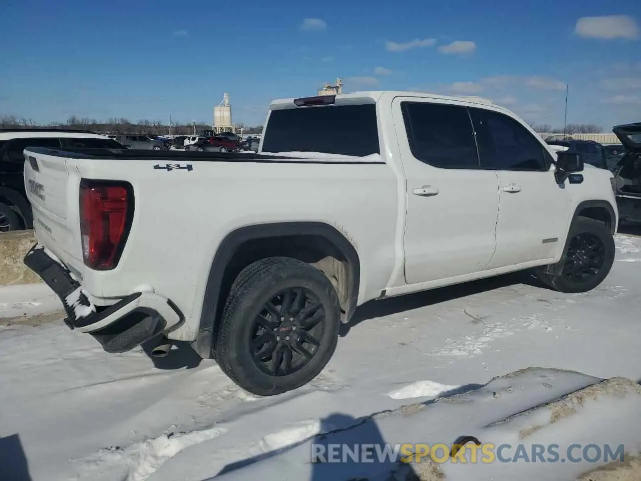 3 Photograph of a damaged car 3GTU9CET6MG367479 GMC SIERRA 2021