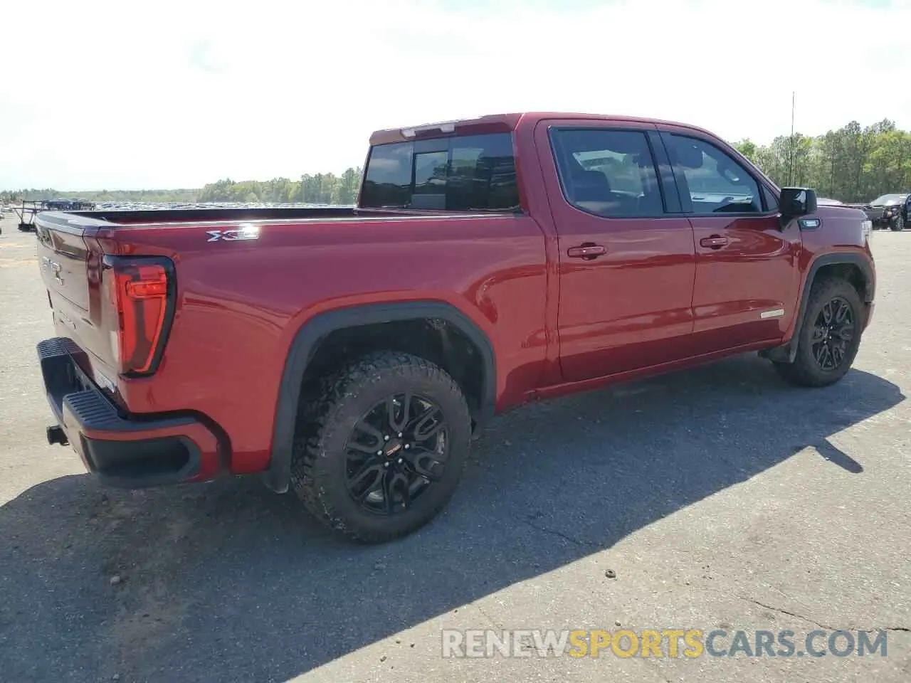 3 Photograph of a damaged car 3GTU9CETXMG303896 GMC SIERRA 2021