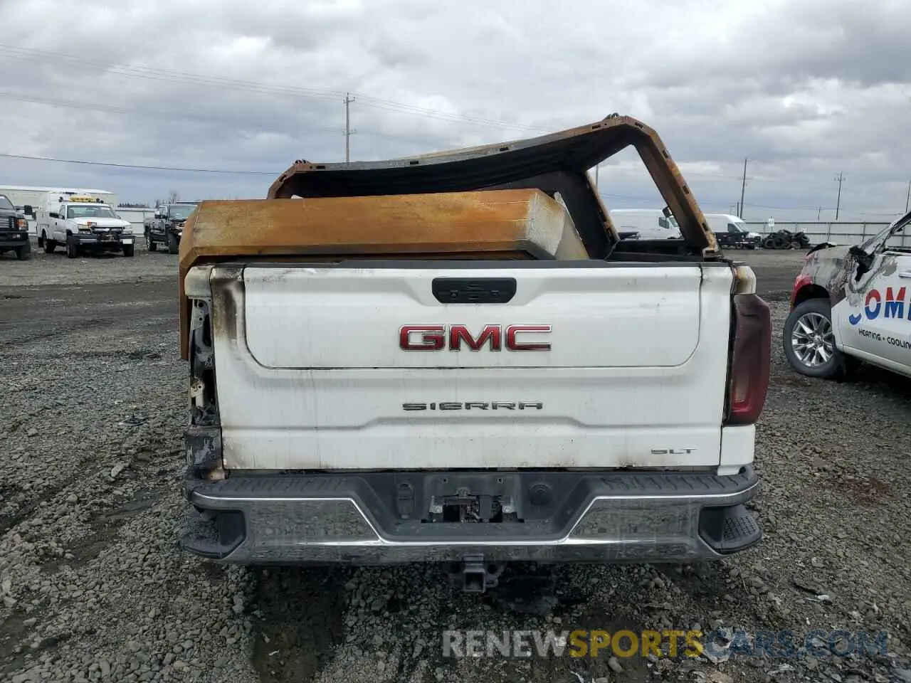 6 Photograph of a damaged car 3GTU9DED4MG148938 GMC SIERRA 2021