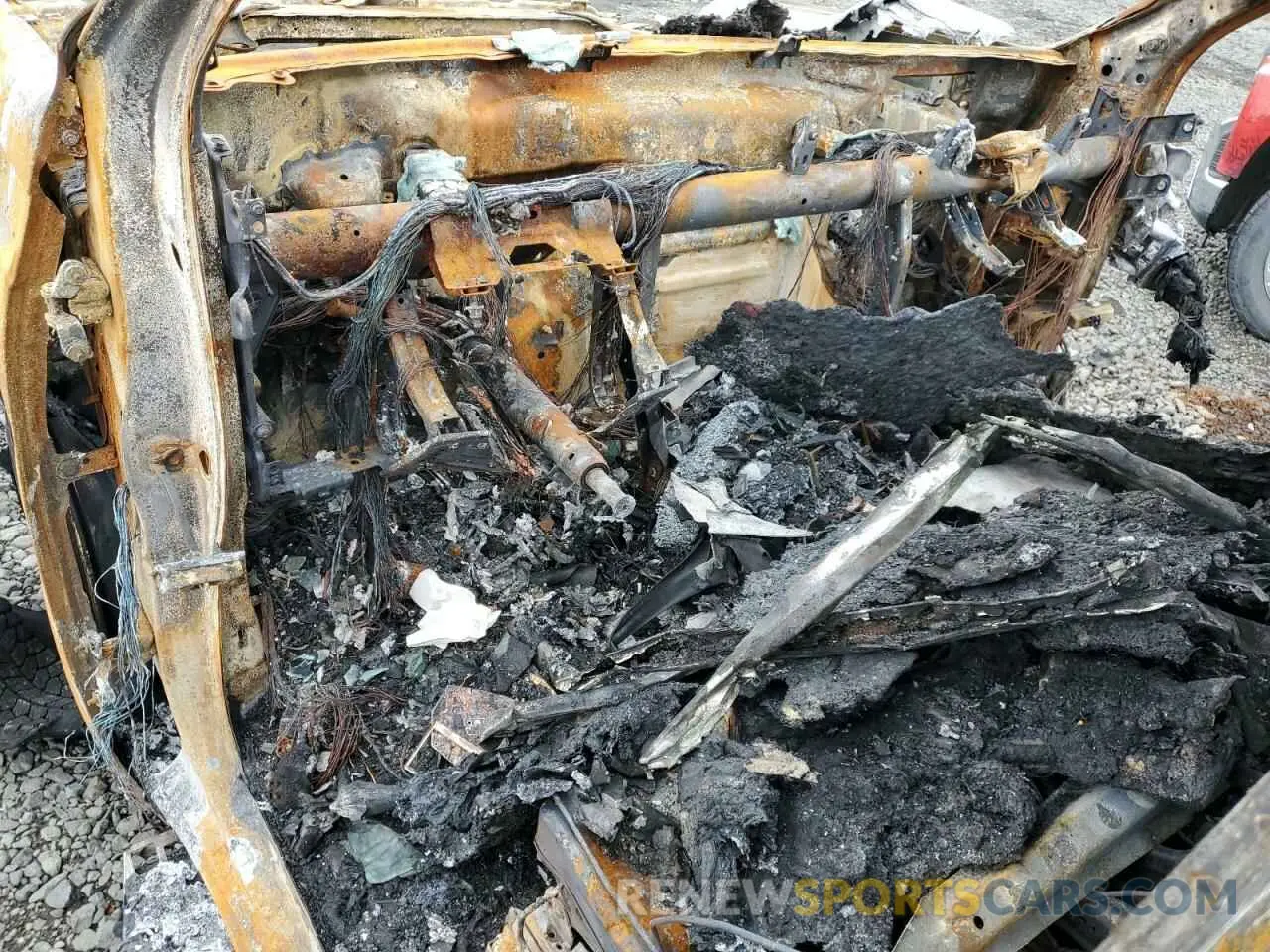 8 Photograph of a damaged car 3GTU9DED4MG148938 GMC SIERRA 2021