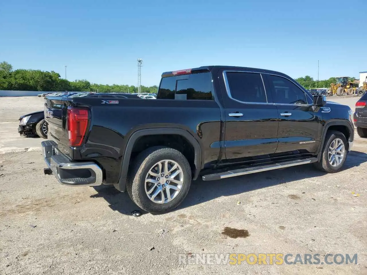 3 Photograph of a damaged car 3GTU9DED6MG176174 GMC SIERRA 2021