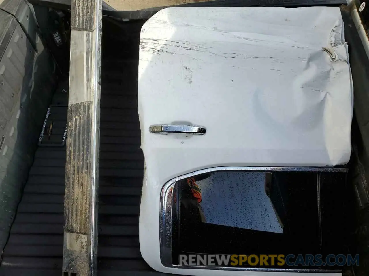 12 Photograph of a damaged car 3GTU9DED6MG221615 GMC SIERRA 2021