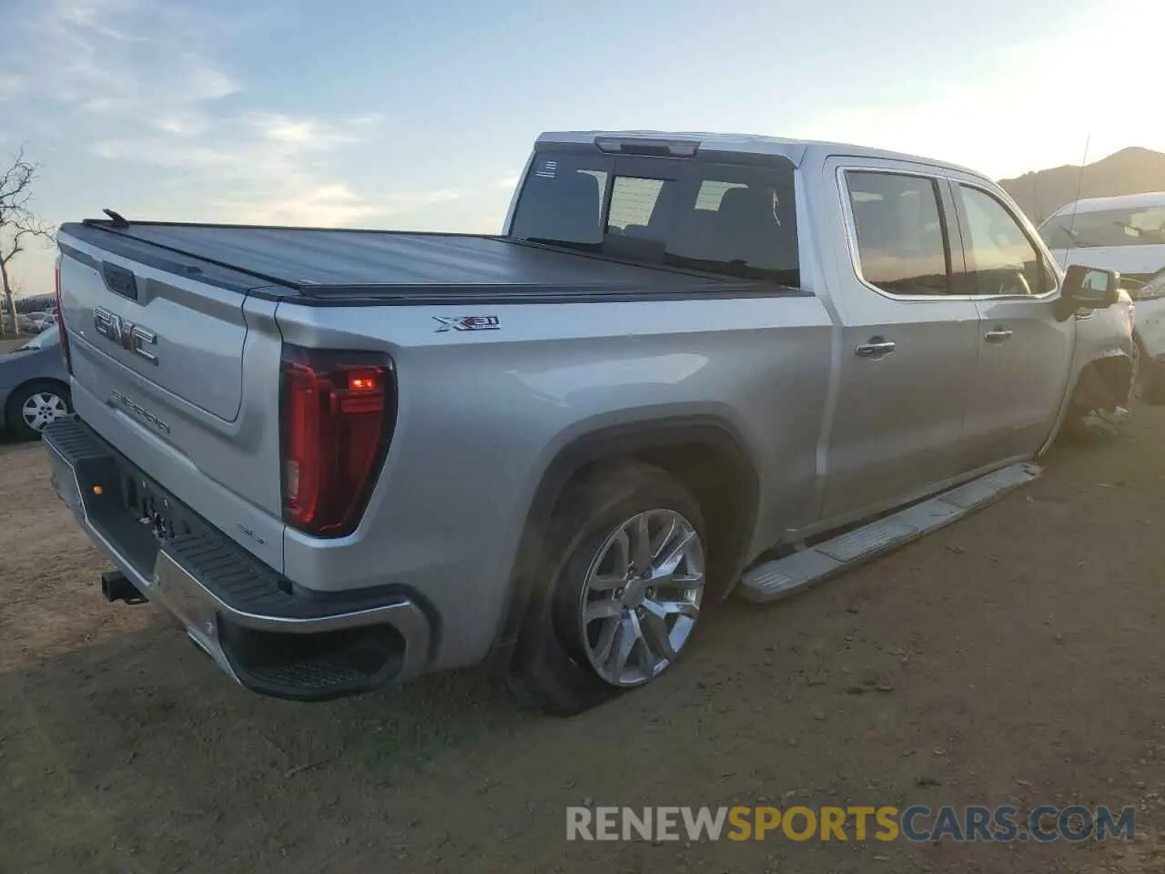 3 Photograph of a damaged car 3GTU9DED6MG249205 GMC SIERRA 2021
