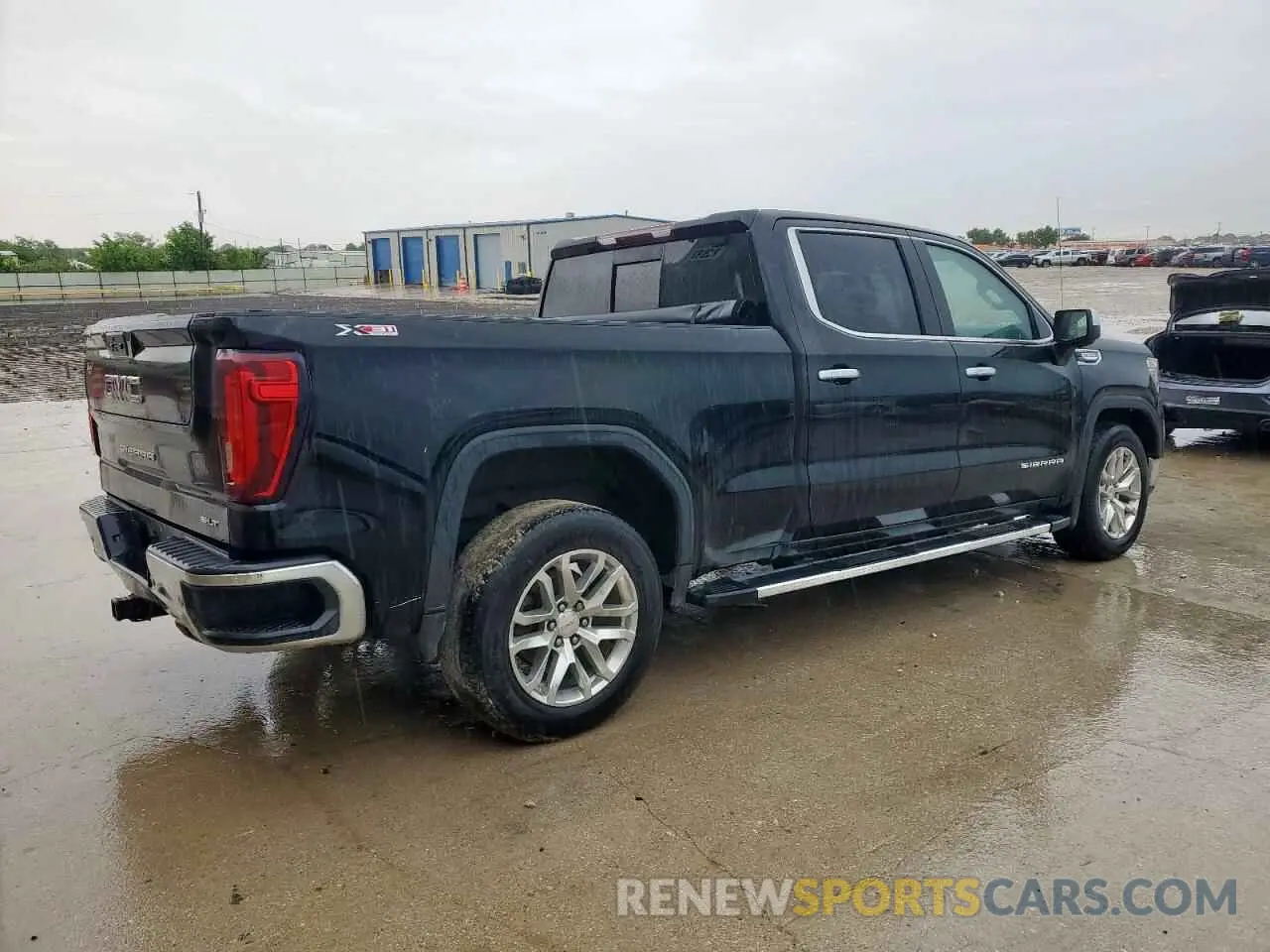 3 Photograph of a damaged car 3GTU9DED8MG282402 GMC SIERRA 2021