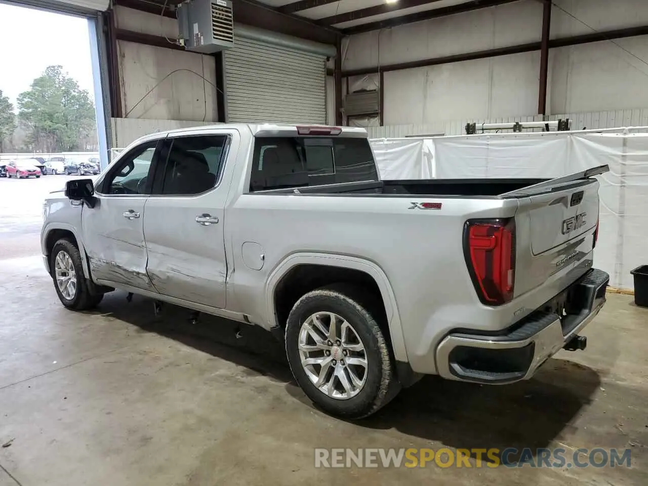 2 Photograph of a damaged car 3GTU9DEDXMG481595 GMC SIERRA 2021