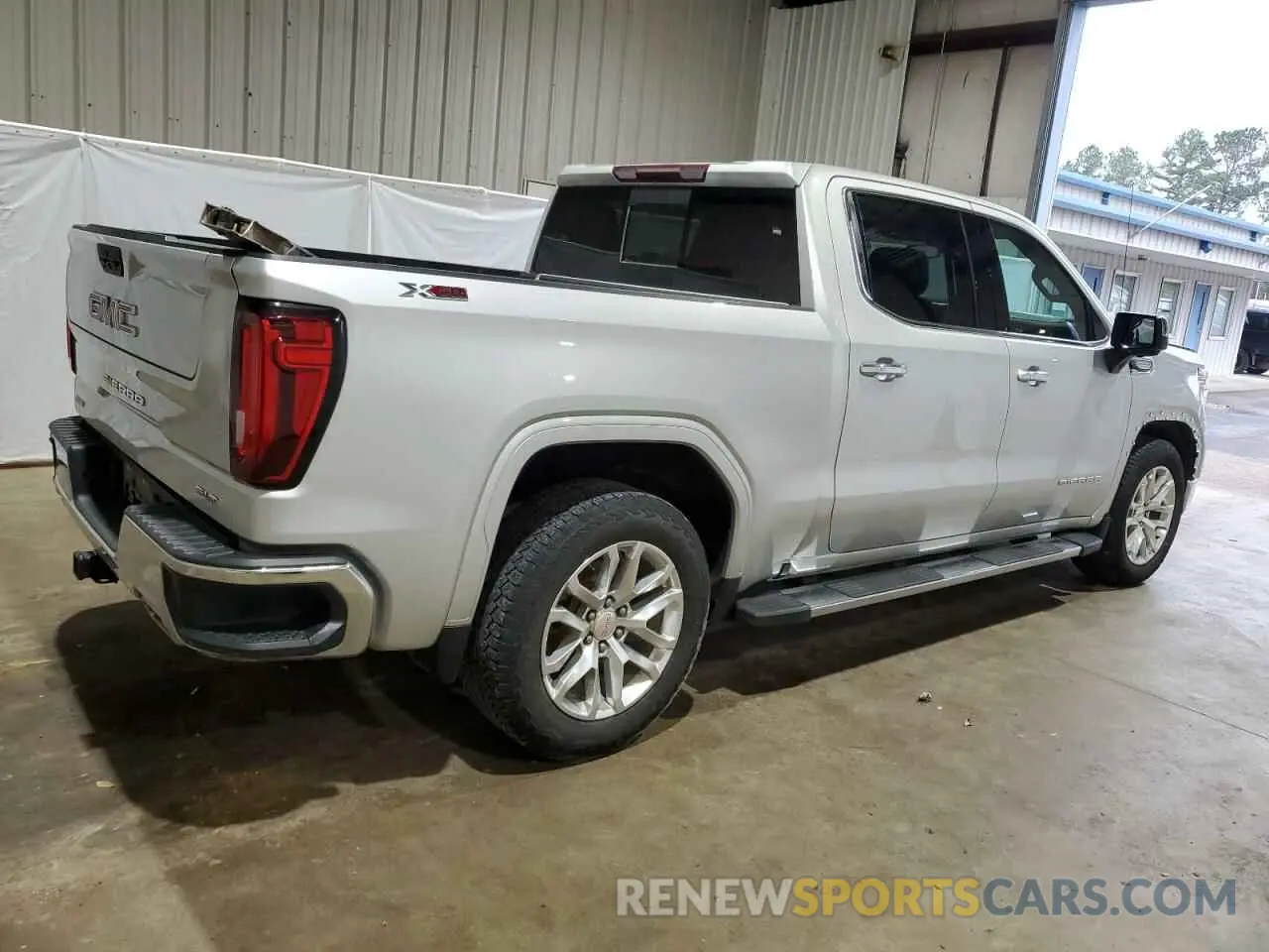 3 Photograph of a damaged car 3GTU9DEDXMG481595 GMC SIERRA 2021