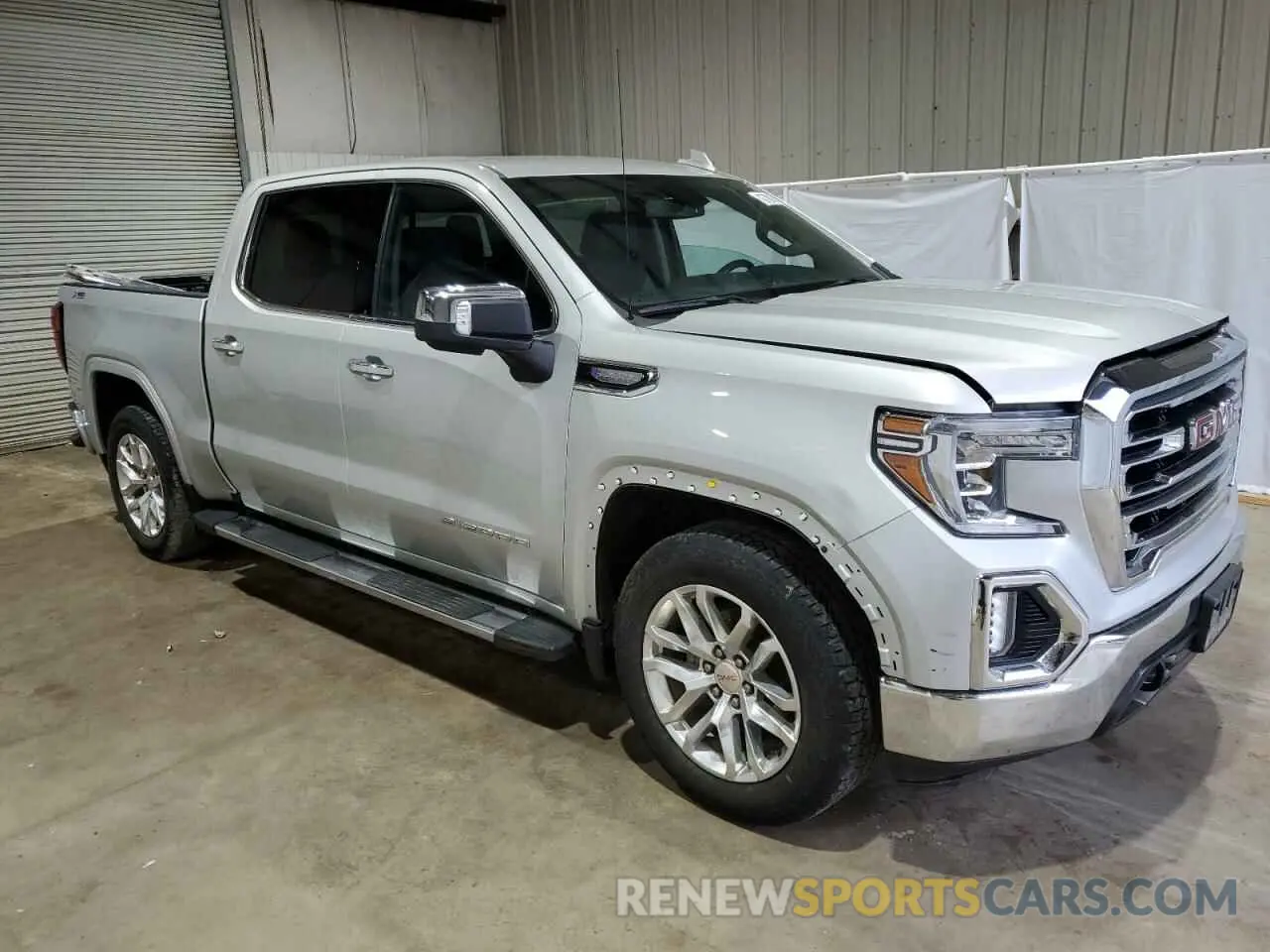 4 Photograph of a damaged car 3GTU9DEDXMG481595 GMC SIERRA 2021