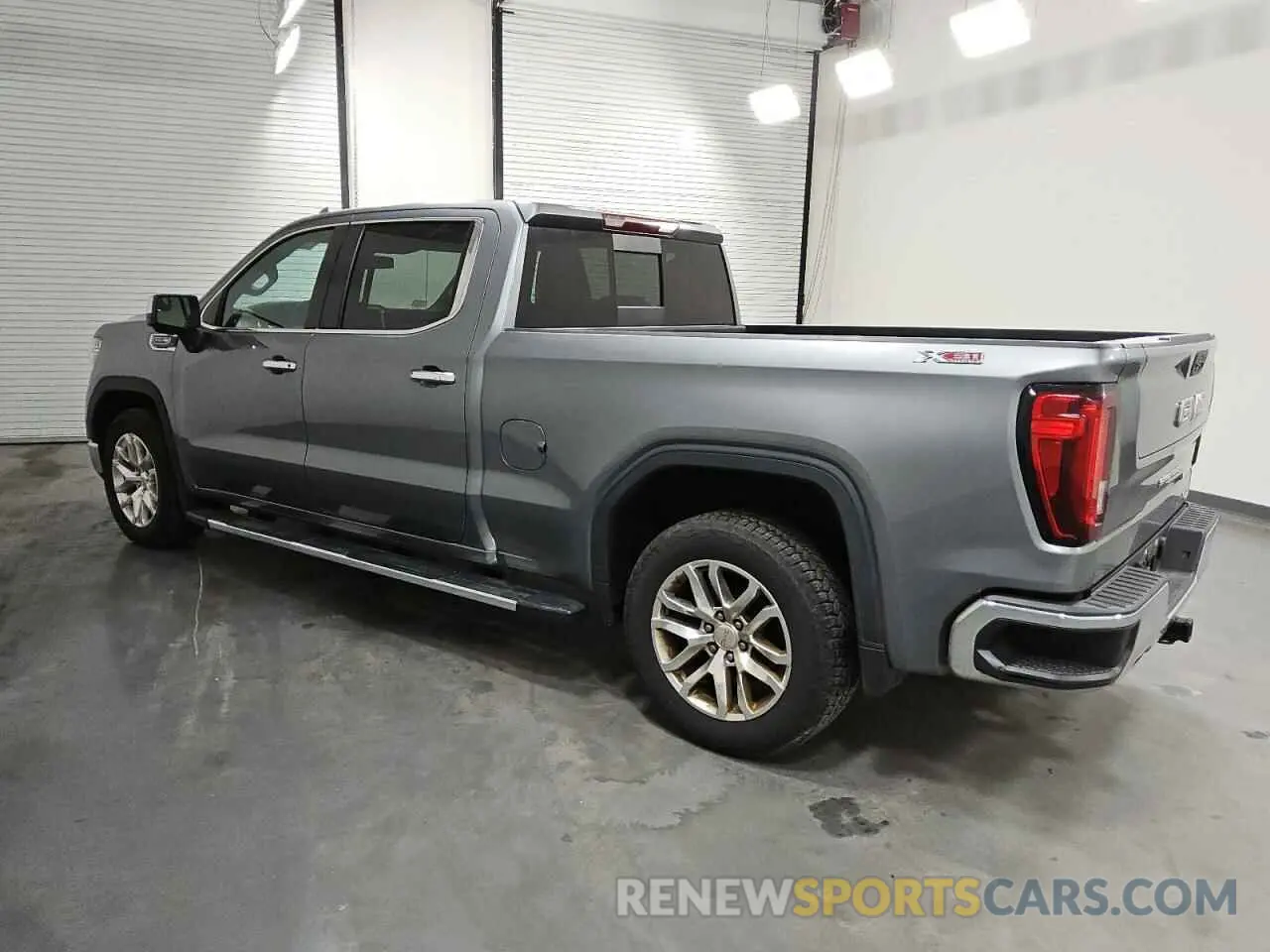 2 Photograph of a damaged car 3GTU9DEL6MG365558 GMC SIERRA 2021